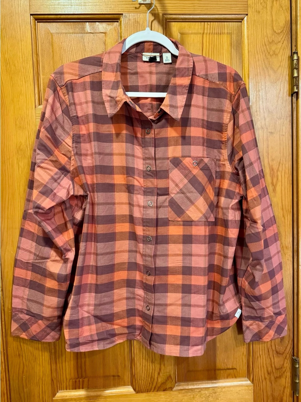 Women’s snap front flannel shirt
